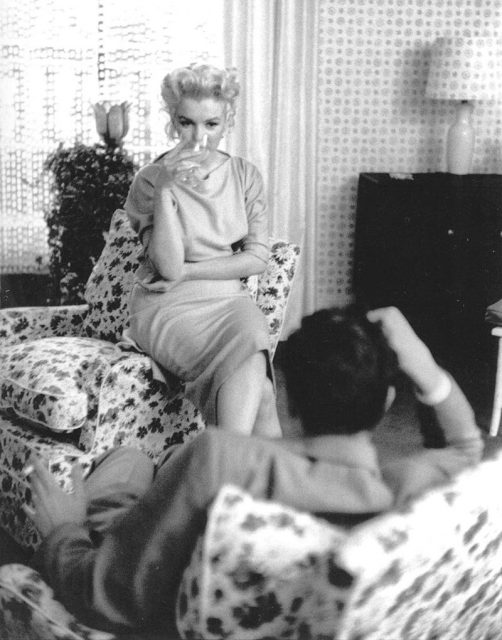 marilynmonroe-hotelroomnycphotoshoot-1-mar-1955-07-1